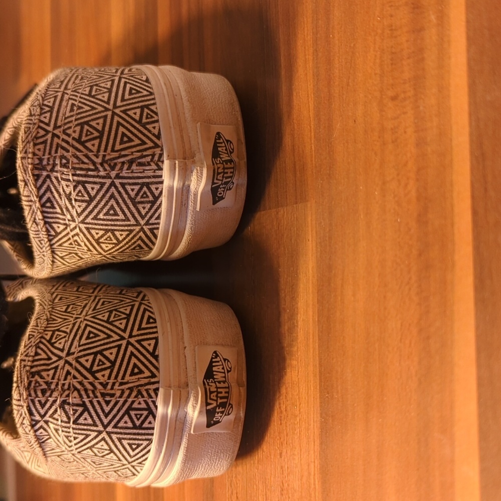 Geometric Vans - Picture 4 of 6